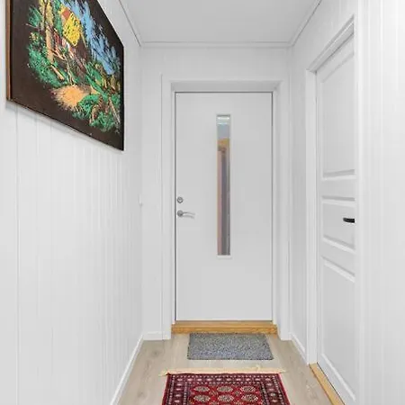 Luxury 2 Bedroom With Dedicated Office 아파트 스타방에르